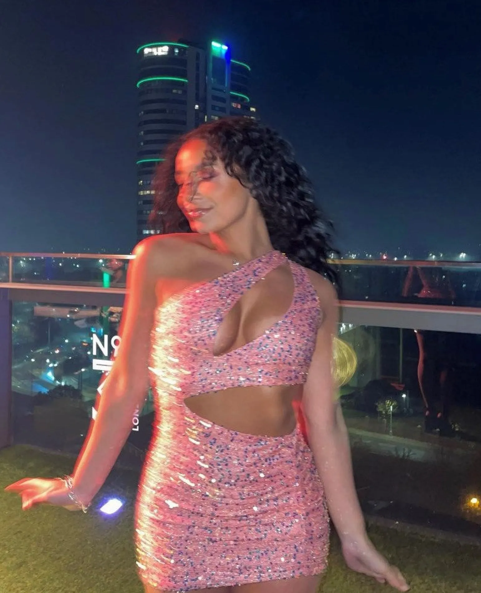 shooting_star_cut_out_sequin_dress__pink_9.webp Fashion Shooting Star Cut Out Sequin Dress - Pink Women Dresses